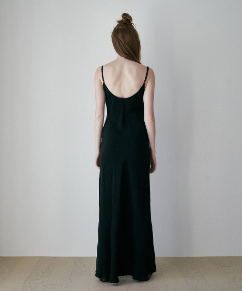 REVOIRSIS(ルヴォアシス)の「maxi dresses black(ワンピース・レディース・その他・MEDIUM/SMALL)」の3枚目の写真
