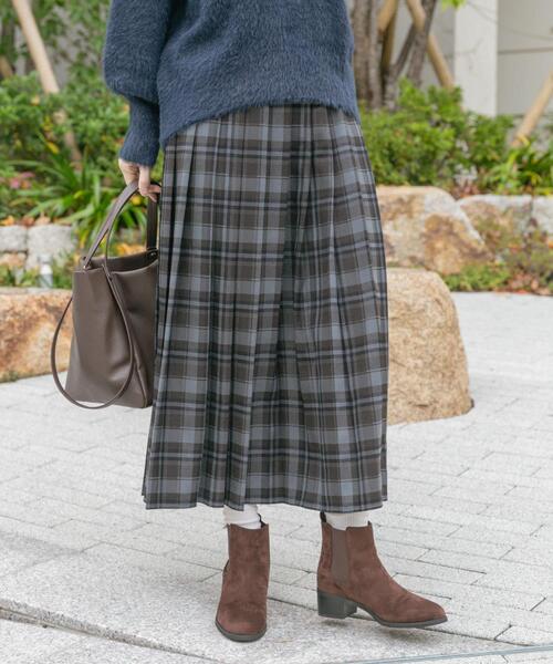 ITEMS URBANRESEARCH（アイテムズ アーバンリサーチ）の「プリーツロングスカート（スカート・レディース・グレー系その他/ブラウン系その他/ネイビー・FREE）」の3枚目の写真