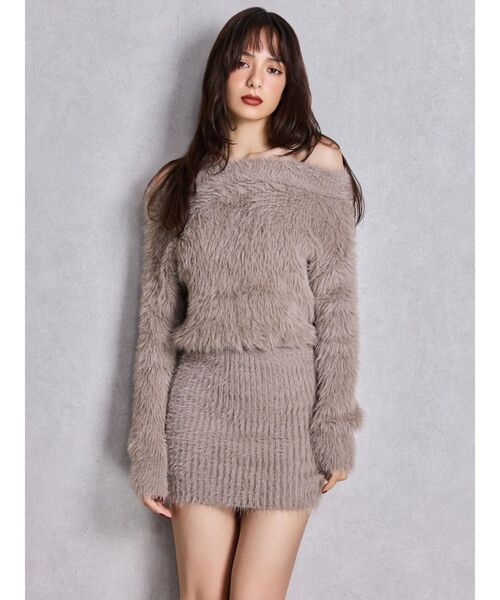 GYDA（ジェイダ）の「オフショルデザインシャギーニットワンピース（ワンピース・レディース・ベージュ/ブラック/オフホワイト・FREE）」の18枚目の写真
