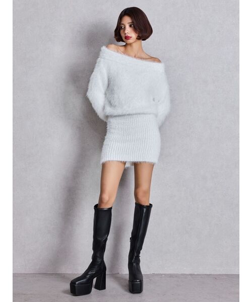 GYDA（ジェイダ）の「オフショルデザインシャギーニットワンピース（ワンピース・レディース・ベージュ/ブラック/オフホワイト・FREE）」の4枚目の写真