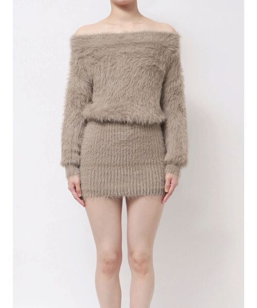 GYDA（ジェイダ）の「オフショルデザインシャギーニットワンピース（ワンピース・レディース・ベージュ/ブラック/オフホワイト・FREE）」の6枚目の写真