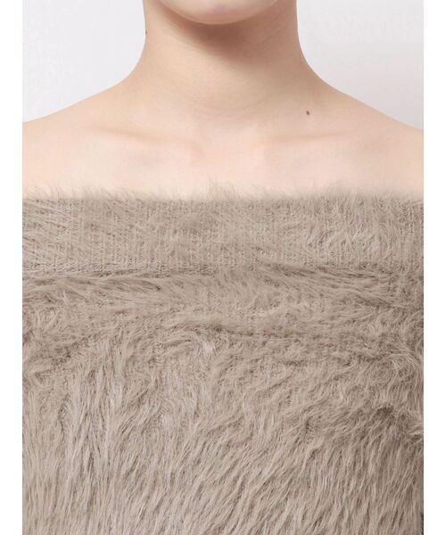 GYDA（ジェイダ）の「オフショルデザインシャギーニットワンピース（ワンピース・レディース・ベージュ/ブラック/オフホワイト・FREE）」の9枚目の写真