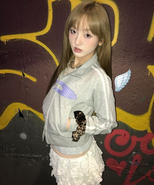 FDR(エフディーアール)の「Vintage Check Applique Track Zip-Up M.Gray(ナイロンジャケット・レディース・ライトグレー・SMALL)」の21枚目の写真