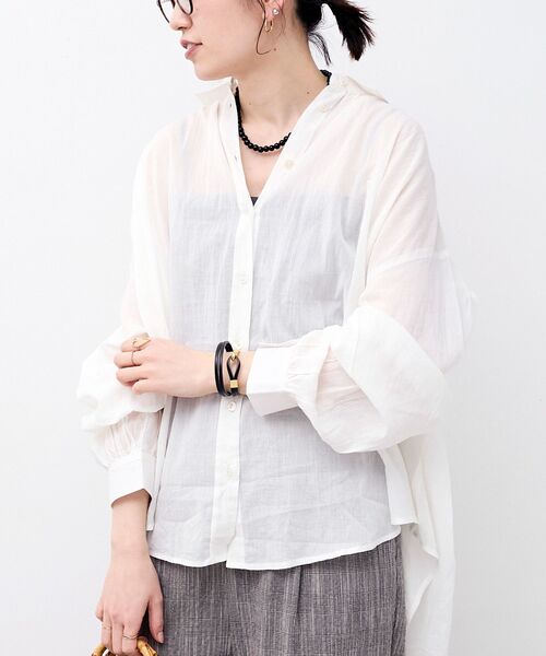 le.coeur blanc（ルクールブラン）の「《WEB限定アイテム》バックギャザーオーバーシャツ（シャツ/ブラウス・レディース・サックスブルー/アイボリー/チャコールグレー/ベージュ・38）」の18枚目の写真