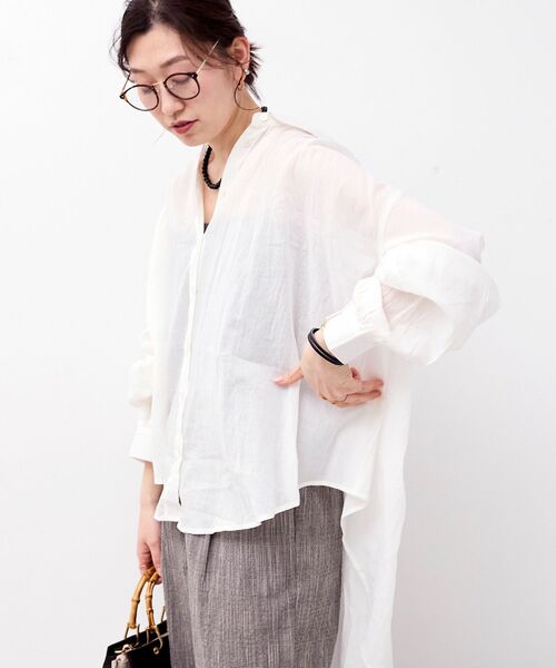 le.coeur blanc（ルクールブラン）の「《WEB限定アイテム》バックギャザーオーバーシャツ（シャツ/ブラウス・レディース・サックスブルー/アイボリー/チャコールグレー/ベージュ・38）」の20枚目の写真