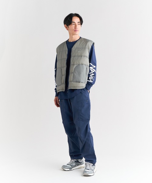 NANGA(ナンガ)の「SHEER DOWN VEST/シアーダウンベスト(ダウンベスト・メンズ・グレー/ホワイト/ブラック・L/XL/M/S)」の10枚目の写真