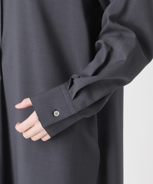 JOURNAL STANDARD（ジャーナルスタンダード）の「ソモウライクバックスリットシャツワンピース（ワンピース・レディース・ネイビー/チャコールグレー・FREE）」の4枚目の写真