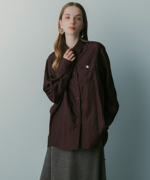 SERENO(セレーノ)の「カットワークサテンブラウス(シャツ/ブラウス・レディース・レッド・ONESIZE)」の1枚目の写真