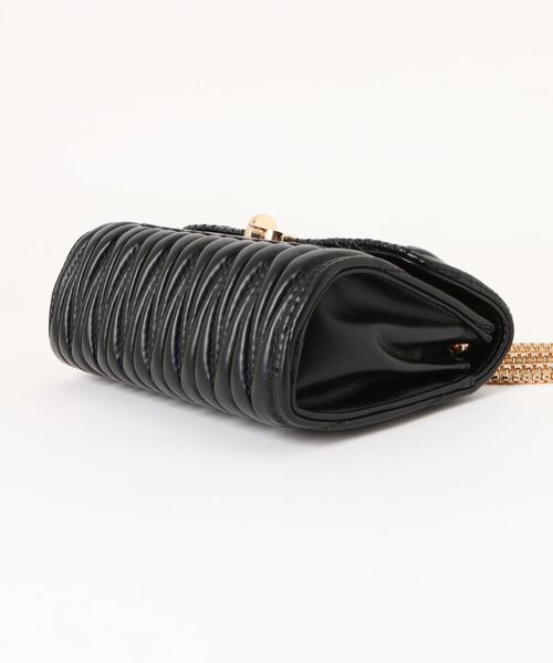 florist（フローリスト）の「2WAY レザータッチキルティングクラッチバッグ/ショルダーバッグ（クラッチバッグ・レディース・オフホワイト/ブラック・FREE）」の11枚目の写真