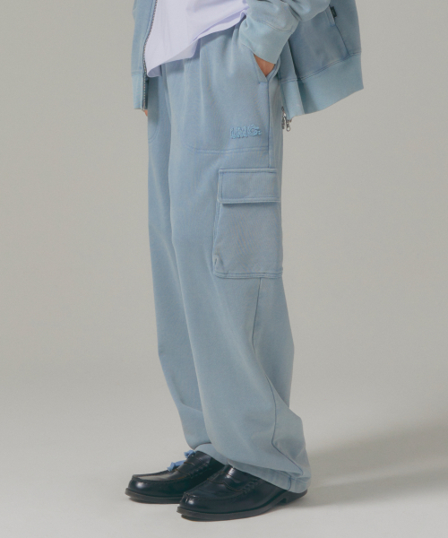 LMCの「WASHED OG APPLIQUE CARGO SWEAT PANTS blue(スウェットパンツ・レディース・その他・S/M/L)」の1枚目の写真