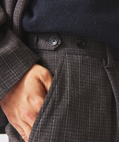 JOURNAL STANDARD relume(ジャーナルスタンダード レリューム)の「ウォッシャブル バスケット ストライプ ワイドスラックス(セットアップ対応可能)(スラックス・メンズ・チャコールグレー/ウッド・LARGE/MEDIUM)」の17枚目の写真