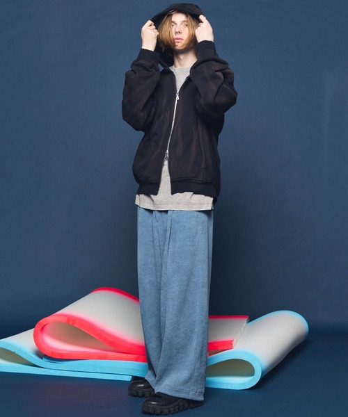 MAISON SPECIAL(メゾンスペシャル)の「《UNISEX》Chenille Yarn Corduroy Prime-Wide Easy Pants/モールコーデュロイプライムワイドイージーパンツ【MAISON SPECIAL/メゾンスペシャル】(その他パンツ・メンズ・アイボリー/ブラック/ライトブルー/チャコールグレー・0/1/2)」の11枚目の写真