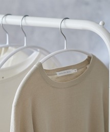 Kagulie（カグリエ）の「simpleeTONE 肩に跡がつきにくいアーチ型ハンガー 同色セット(10本セット)（収納グッズ）」