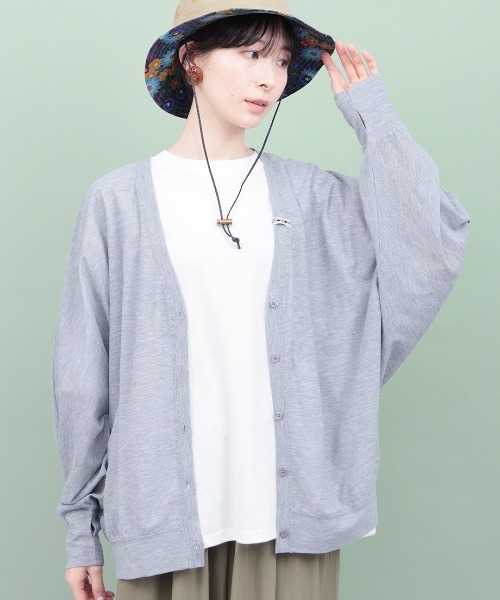 チチカカ（チチカカ）の「UVカット梨地ドルマンカーディガン（カーディガン/ボレロ・レディース・グレー/ブラック/ホワイト・FREE）」の3枚目の写真