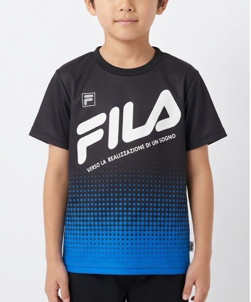 FILA(フィラ)の「FILA/フィラ 吸汗速乾 昇華プリント半袖Tシャツ(Tシャツ/カットソー・キッズ・レッド/ブラック・160cm/150cm/140cm/130cm)」の1枚目の写真