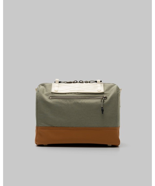 Topologie(トポロジー)の「Boston Bag Medium(ボストン バッグ ミディアム)(ボストンバッグ・レディース・ブラック/ホワイト/グリーン・ONE SIZE)」の11枚目の写真