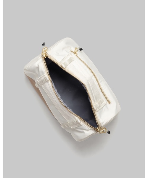Topologie(トポロジー)の「Boston Bag Medium(ボストン バッグ ミディアム)(ボストンバッグ・レディース・ブラック/ホワイト/グリーン・ONE SIZE)」の6枚目の写真
