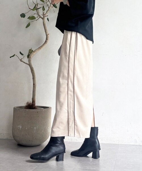 un dix cors（アンディコール）の「スエードIラインスカート（スカート・レディース・アイボリー/ピンクベージュ/グレイッシュベージュ/チャコールグレー・FREE）」の13枚目の写真