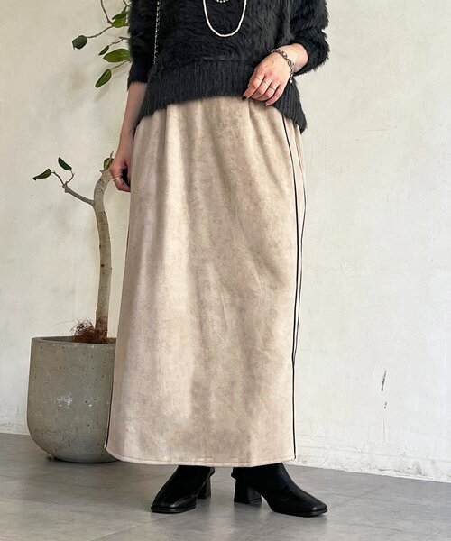 un dix cors（アンディコール）の「スエードIラインスカート（スカート・レディース・アイボリー/ピンクベージュ/グレイッシュベージュ/チャコールグレー・FREE）」の10枚目の写真