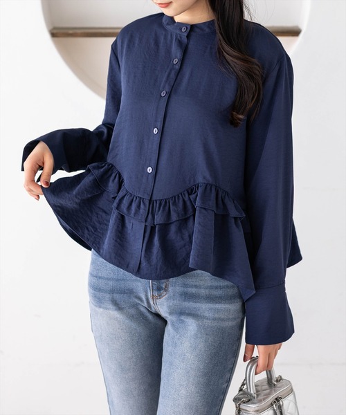 CLEAR BASIC（クリアベーシック）の「裾フリルノーカラーシャツ[オフィスカジュアル 着回し抜群 大人]≪新作≫（シャツ/ブラウス・レディース・サックスブルー/ネイビー/オフホワイト・F）」の3枚目の写真