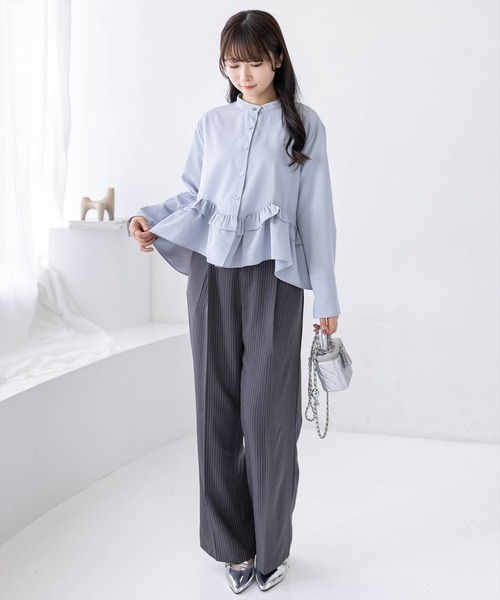 CLEAR BASIC（クリアベーシック）の「裾フリルノーカラーシャツ[オフィスカジュアル 着回し抜群 大人]≪新作≫（シャツ/ブラウス・レディース・サックスブルー/ネイビー/オフホワイト・F）」の18枚目の写真