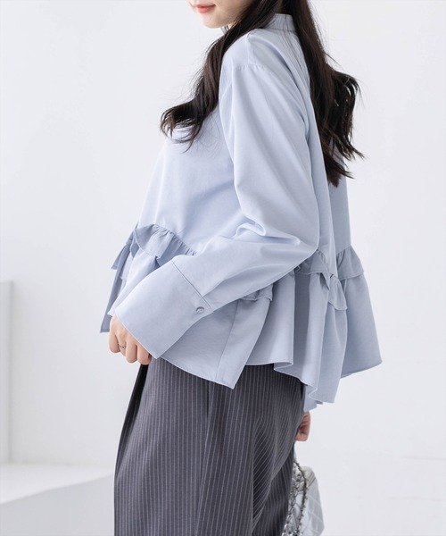 CLEAR BASIC（クリアベーシック）の「裾フリルノーカラーシャツ[オフィスカジュアル 着回し抜群 大人]≪新作≫（シャツ/ブラウス・レディース・サックスブルー/ネイビー/オフホワイト・F）」の17枚目の写真