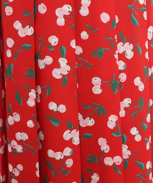 Dot&Stripes CHILD WOMAN(ドットアンドストライプス チャイルドウーマン)の「チェリープリント プリーツスカート(スカート・レディース・ネイビー/レッド・FREE)」の18枚目の写真