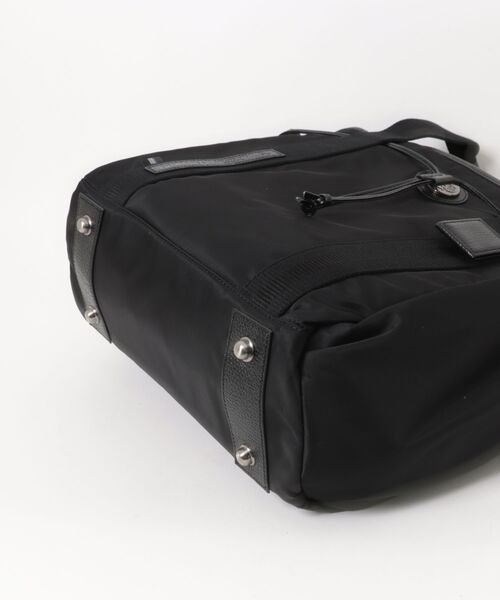 Orobianco（オロビアンコ）の「トートバッグ アリンテ 30th 17L A4サイズ 限定リボン 93181（トートバッグ・メンズ・ネイビー/ブラック/レッド/ライトベージュ・FREE）」の6枚目の写真
