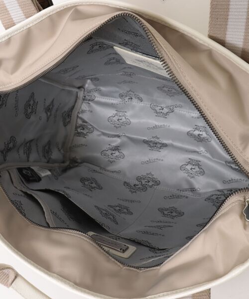 Orobianco（オロビアンコ）の「トートバッグ アリンテ 30th 17L A4サイズ 限定リボン 93181（トートバッグ・メンズ・ネイビー/ブラック/レッド/ライトベージュ・FREE）」の8枚目の写真