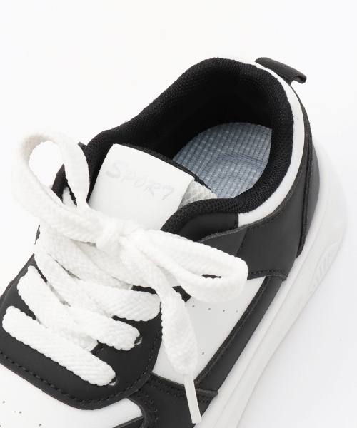 minimal(ミニマル)の「面ファスナースニーカー(スニーカー・キッズ・オフホワイト/ブラック・18cm/20cm/19cm)」の8枚目の写真
