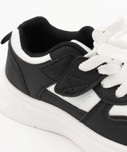 minimal(ミニマル)の「面ファスナースニーカー(スニーカー・キッズ・オフホワイト/ブラック・18cm/20cm/19cm)」の9枚目の写真