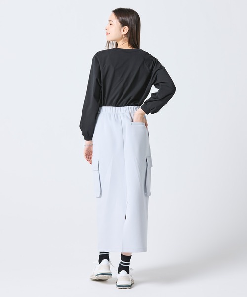 LACOSTE(ラコステ)の「クロップド丈 バルーンスリーブ ギャザー ロングスリーブTシャツ(Tシャツ/カットソー・レディース・ブラック/オフホワイト/セージグリーン・36/38/40/34)」の7枚目の写真