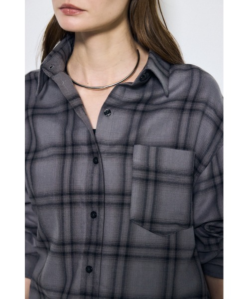AZUL by moussy(アズールバイマウジー)の「アーバンチェックフリンジショートシャツ(シャツ/ブラウス・レディース・アイボリー/ベージュ系その他/ブラック系その他・FREE)」の19枚目の写真