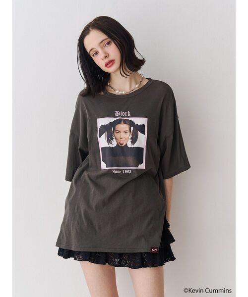 jouetie（ジュエティ）の「【KevinCummins×PosTokyo】Big Tee（タンクトップ・レディース・ブルー/オフホワイト/ブラック・MEDIUM）」の17枚目の写真