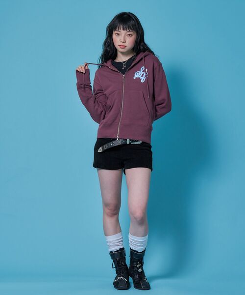 SEQUENZ（シークエンズ）の「【sqnz（エスキュンズ）】sqnz logo pt zip p/k / ユニセックス ジップパーカー フーディ 裏毛 ワンポイント ダブルジップ 花柄 星柄（パーカー・メンズ・その他3/その他4/グレー/モカ・MEDIUM/LARGE/SMALL）」の5枚目の写真
