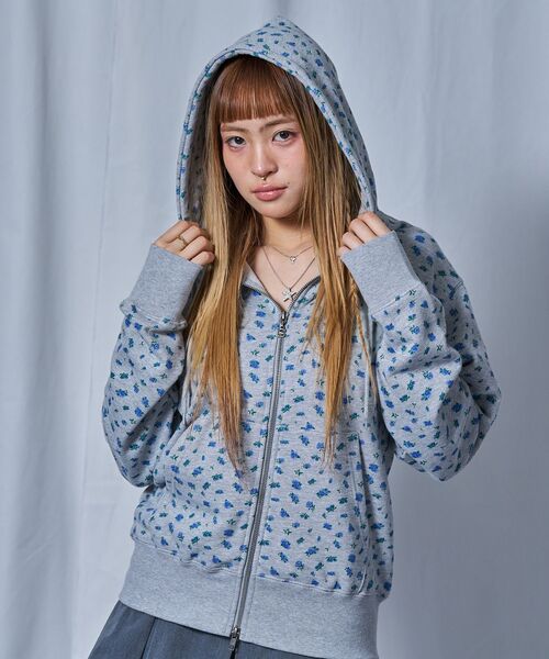 SEQUENZ（シークエンズ）の「【sqnz（エスキュンズ）】sqnz logo pt zip p/k / ユニセックス ジップパーカー フーディ 裏毛 ワンポイント ダブルジップ 花柄 星柄（パーカー・メンズ・その他3/その他4/グレー/モカ・MEDIUM/LARGE/SMALL）」の20枚目の写真