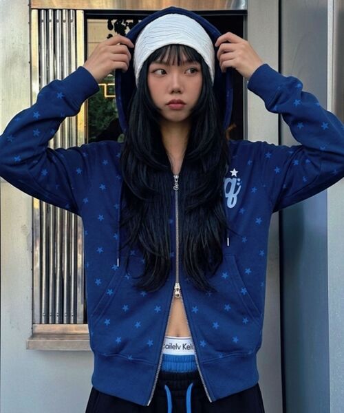 SEQUENZ（シークエンズ）の「※WEB限定 / 花柄×星柄プリント / ロゴ裏毛ジップパーカー / sqnz logo pt zip p/k（パーカー・レディース・その他3/その他4/グレー/モカ・MEDIUM/LARGE/SMALL）」の14枚目の写真