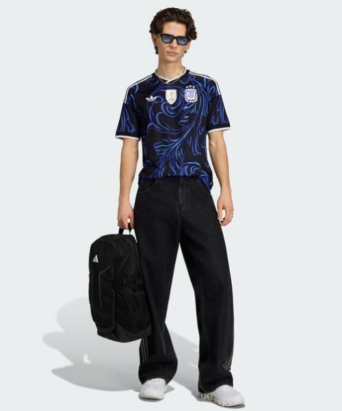adidas（アディダス）の「アルゼンチン代表 26 アウェイ レプリカ ユニフォーム / アディダス adidas（Tシャツ/カットソー・メンズ・ブラック・XX-LARGE/XXX-LARGE/LARGE/MEDIUM/SMALL/X-LARGE）」の3枚目の写真