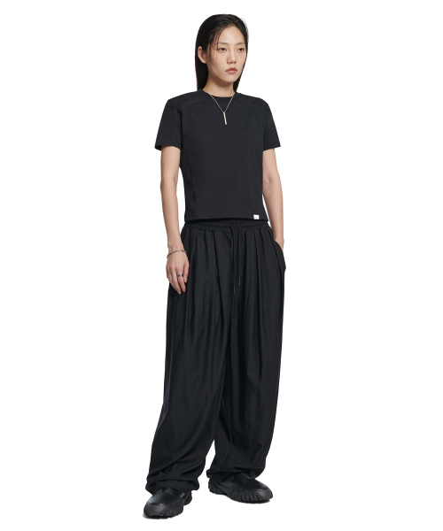 NOMANUAL（NOMANUAL）の「W.B T-SHIRT (WOMAN) - BLACK（Tシャツ/カットソー・レディース・その他・MEDIUM/LARGE/SMALL）」の4枚目の写真