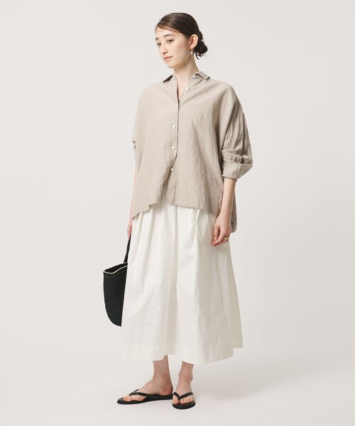 UNITED ARROWS(ユナイテッドアローズ)の「ボリューム タック スカート WHITE ‐ウォッシャブル‐(スカート・レディース・オフホワイト・36/38)」の4枚目の写真