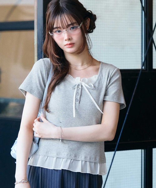 muet.（ミュエ）の「リボン付きレイヤード風シアーフリルリブトップス（Tシャツ/カットソー・レディース・レッド/杢グレー/ブラック・MEDIUM/LARGE）」の20枚目の写真