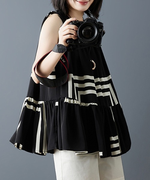 ReRe(リリ)の「選べる2TYPE×フリルギャザーノースリーブトップス(Tシャツ/カットソー・レディース・イエロー/オレンジ/ブルー/ストライプ/ドット/ブラック×イエロー/ネイビー×ホワイト・MEDIUM/LARGE/X-LARGE)」の14枚目の写真