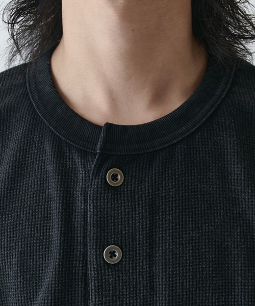 Lui's(ルイス)の「サーマルフェードヘンリーネックTシャツ(Tシャツ/カットソー・メンズ・ブラック/グレー・FREE)」の12枚目の写真