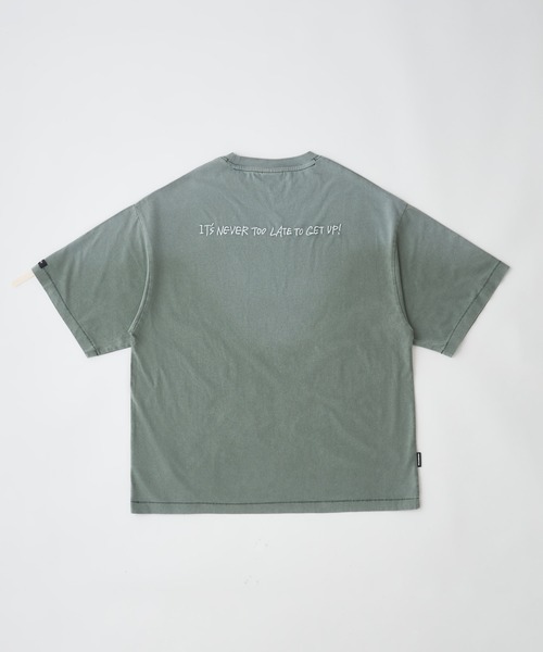 ADAM PATEK(アダムパテック)の「ADAMPATEK/gallagher agingT/プリント、刺繍入りエイジング加工Tシャツ(AP2614021)(Tシャツ/カットソー・レディース・ホワイト/グリーン/ピンク/ブラック・1/2)」の15枚目の写真