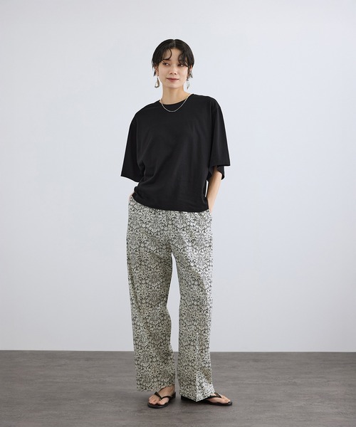 SALON adam et rope'(サロン アダム エ ロペ)の「プリマベールハーフスリーブTシャツ / UVケア(Tシャツ/カットソー・レディース・ブラック/オフホワイト/キャメル・FREE)」の6枚目の写真