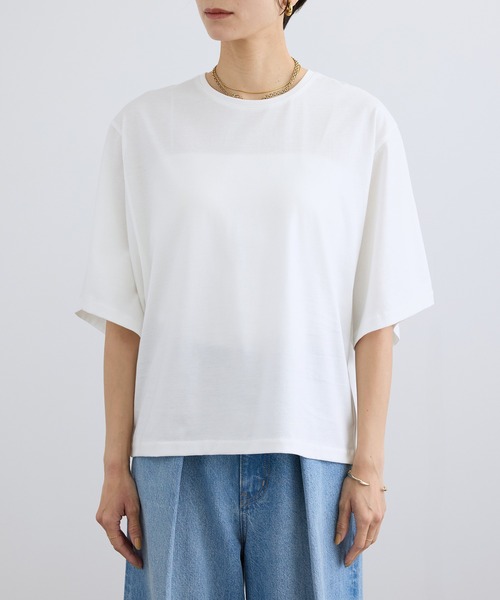 SALON adam et rope'(サロン アダム エ ロペ)の「プリマベールハーフスリーブTシャツ / UVケア(Tシャツ/カットソー・レディース・ブラック/オフホワイト/キャメル・FREE)」の20枚目の写真