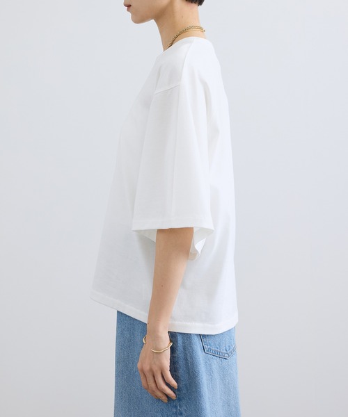 SALON adam et rope'(サロン アダム エ ロペ)の「プリマベールハーフスリーブTシャツ / UVケア(Tシャツ/カットソー・レディース・ブラック/オフホワイト/キャメル・FREE)」の21枚目の写真
