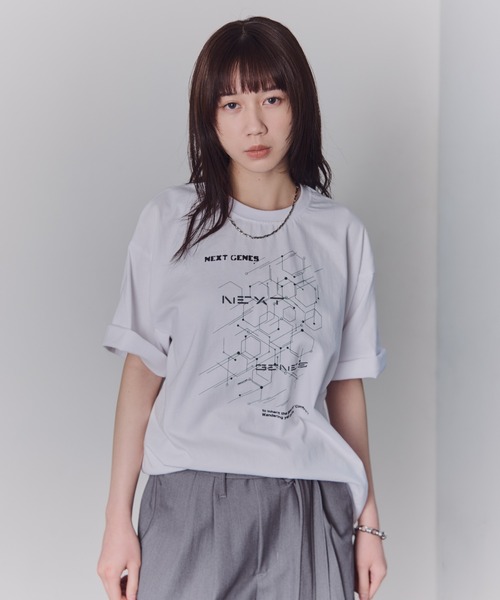 Confirm（コンファーム）の「Geometric Graphic T-Shirt / 幾何学模様 Tシャツ メンズ レディース ユニセックス（Tシャツ/カットソー・メンズ・グレー/ブラック/ホワイト・L/M）」の2枚目の写真