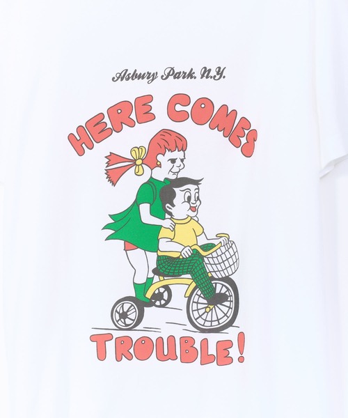 WORN FREE（ウォーンフリー）の「【 WORN FREE / ウォーンフリー 】HERE COMES TROUBLE S/S TEE（Tシャツ/カットソー・メンズ・ホワイト・S/M/L/XL）」の2枚目の写真