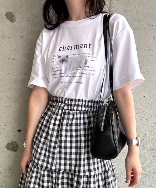 etta(エタ)の「英字猫プリント半袖Tシャツ(Tシャツ/カットソー・レディース・ホワイト・MEDIUM/LARGE)」の1枚目の写真